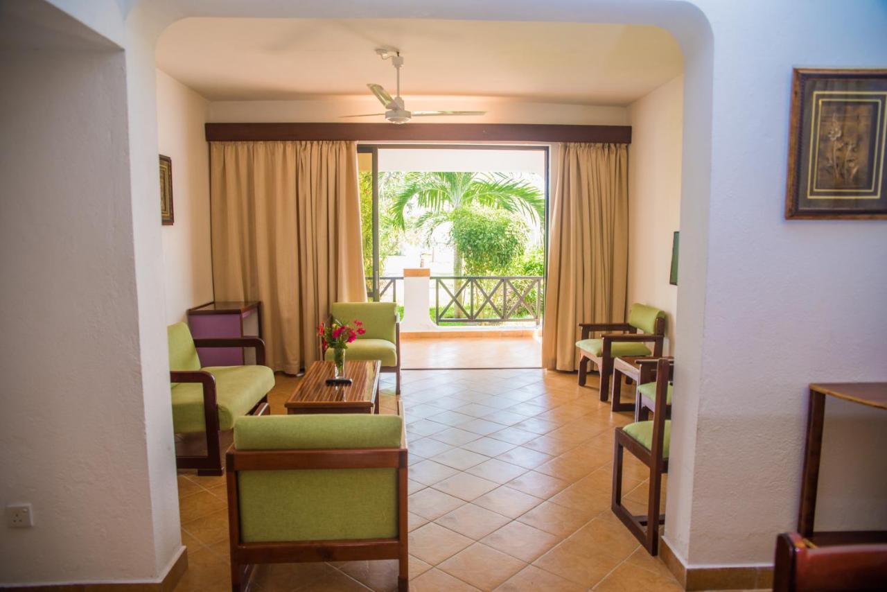 Nyali Beach Holiday Resort Buitenkant foto